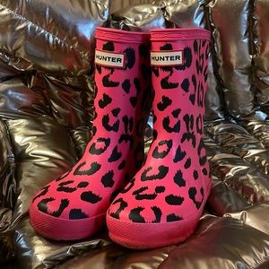 Rain boots size 7